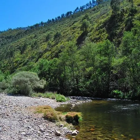Nyaraló Casa Da Ribeira- Riverside Retreat By Paiva River