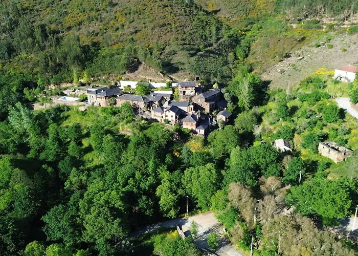 Dom wakacyjny Casa Da Ribeira- Aldeia Da Paradinha Com Fluvial